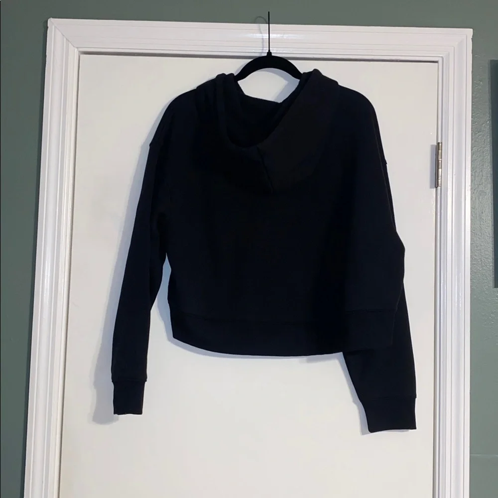 NWOT Wild Fable Black Cropped Hoodie - Picture 5 of 6